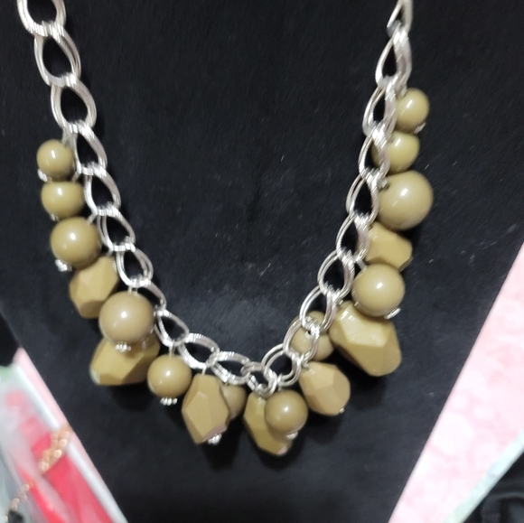 Paparazzi Grean Beaded Necklace - Picture 3 of 3